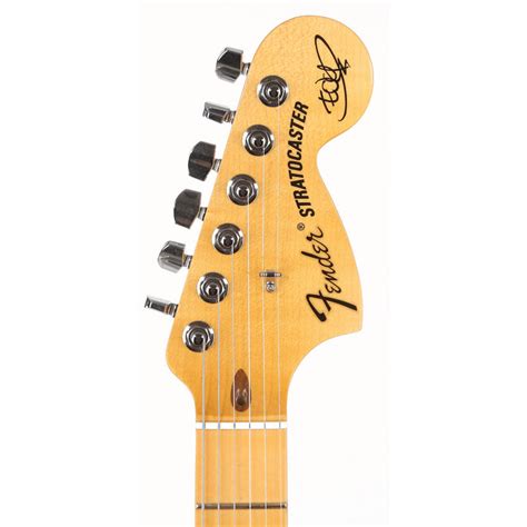 fender edge signature strat.